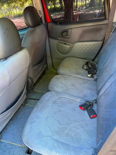 Toyota FunCargo miniatura 9