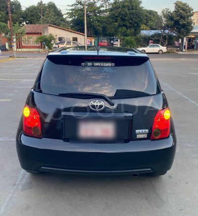Toyota Ist miniatura 5