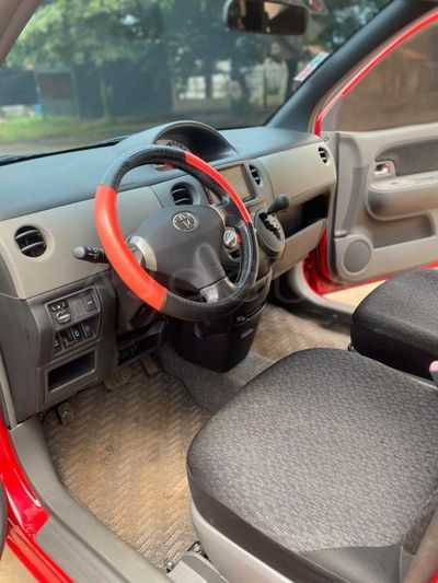 Toyota Sienta miniatura 17