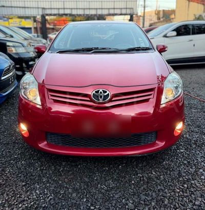 Toyota Auris thumbnail 1