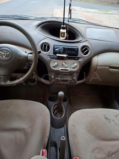 Toyota Platz miniatura 6