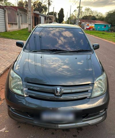 Toyota Ist miniatura 4