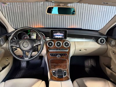 Mercedes-Benz C300 miniatura 7