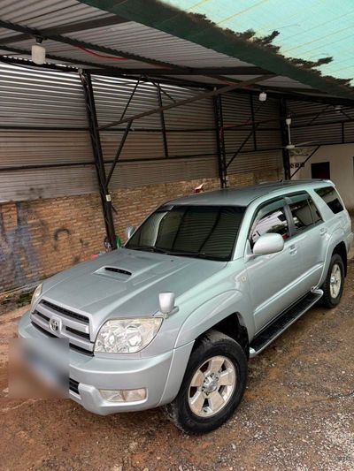 Toyota Hilux Surf miniatura 3