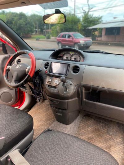 Toyota Sienta miniatura 13