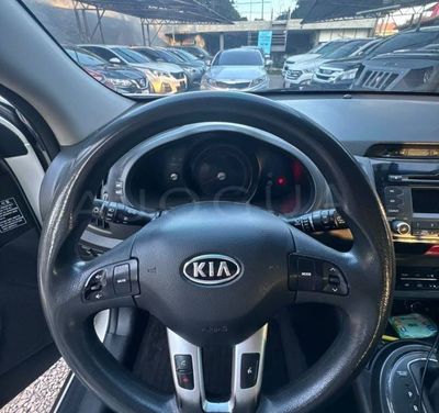 Kia Sportage miniatura 8