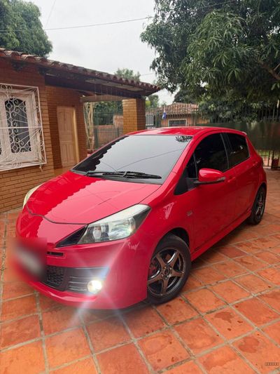 Toyota Vitz miniatura 7
