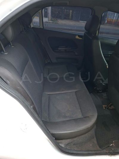 Volkswagen Gol miniatura 4