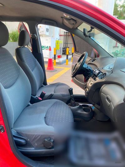Toyota Vitz miniatura 8