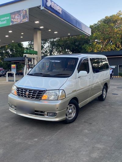 Toyota Gran Hiace miniatura 4