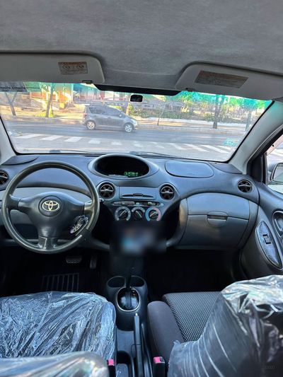 Toyota Vitz miniatura 8