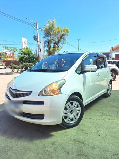 Toyota Ractis thumbnail 1
