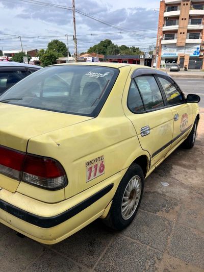 Nissan Sunny miniatura 4