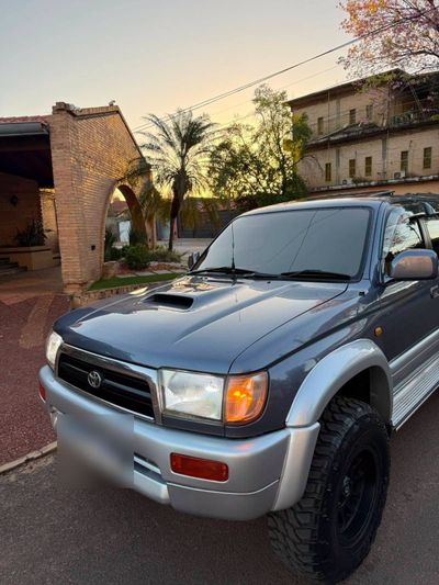 Toyota Hilux Surf miniatura 17