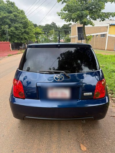 Toyota Ist miniatura 5