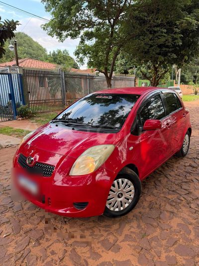 Toyota Vitz miniatura 4