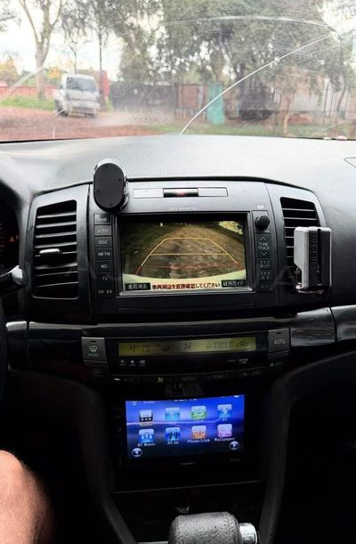 Toyota Vitz miniatura 10