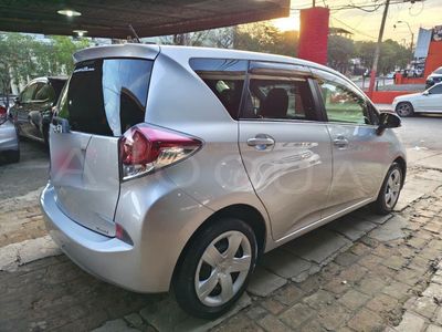 Toyota Ractis miniatura 10