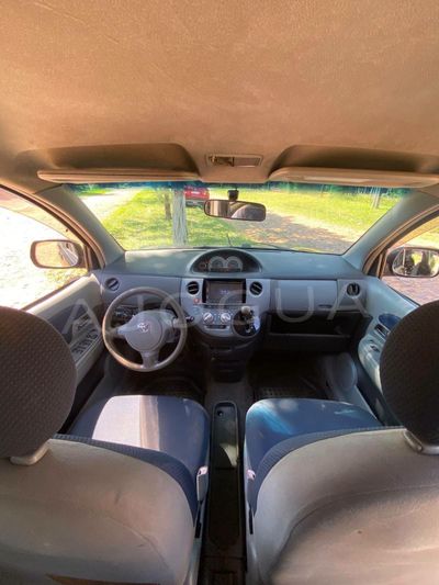 Toyota Sienta miniatura 7