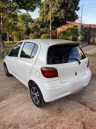 Toyota Vitz miniatura 5