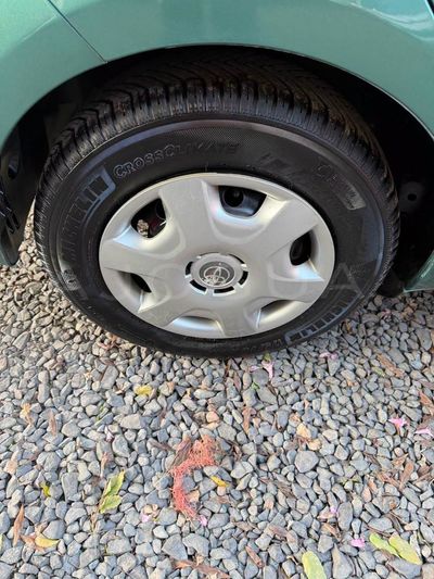 Toyota Vitz miniatura 7