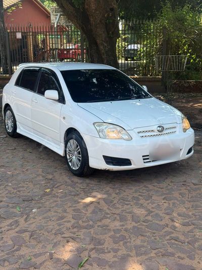 Toyota Allex miniatura 9