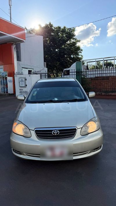 Toyota Corolla miniatura 3