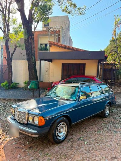 Mercedes-Benz 300 Td 1985