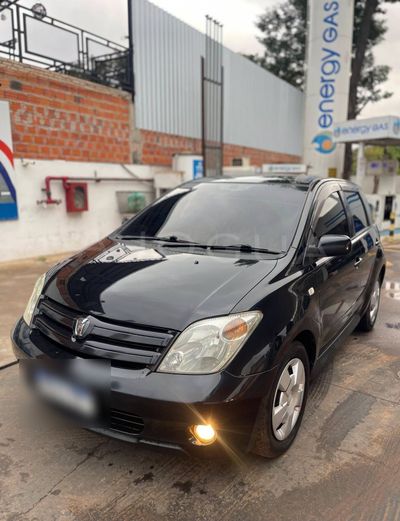 Toyota Ist thumbnail 1