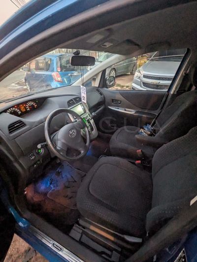 Toyota Ractis miniatura 4