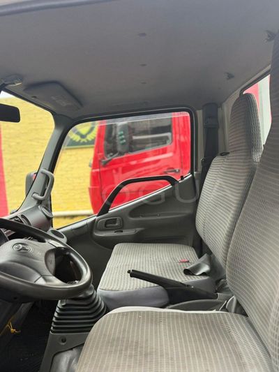Toyota Dyna miniatura 4