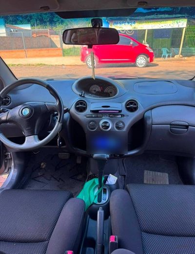 Toyota Vitz miniatura 9