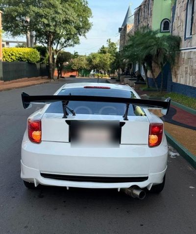Toyota Celica miniatura 5