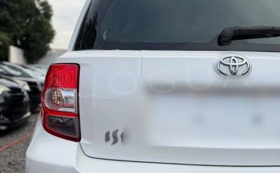 Toyota Ist miniatura 9
