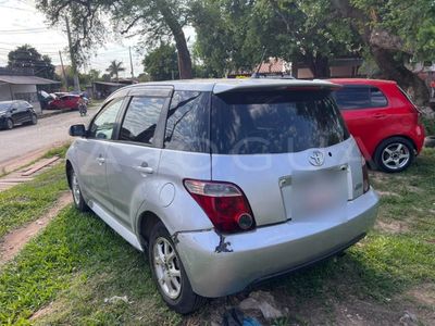 Toyota Ist miniatura 3