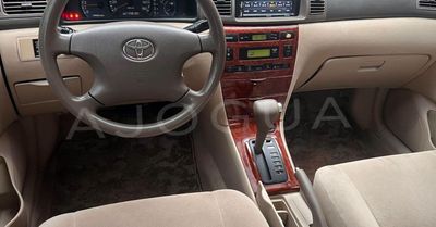 Toyota Corolla miniatura 8