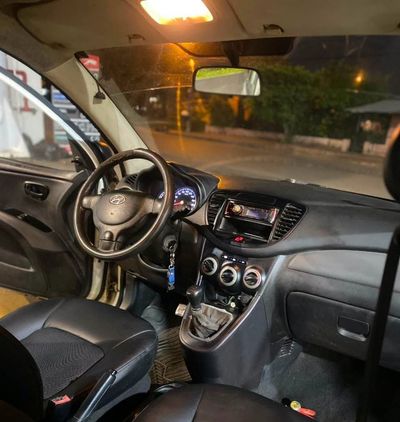Hyundai i10 miniatura 14