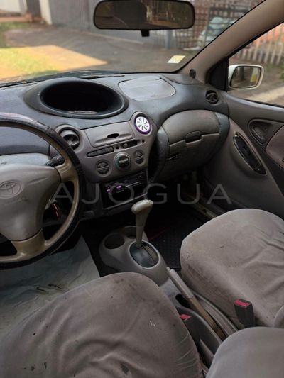Toyota Platz miniatura 8