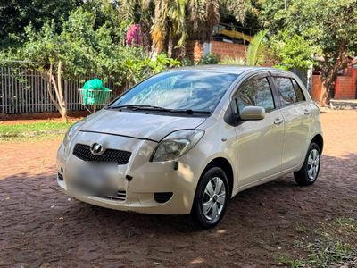 Toyota Vitz thumbnail 1