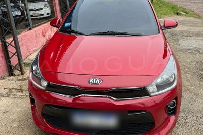 Kia Rio thumbnail 1