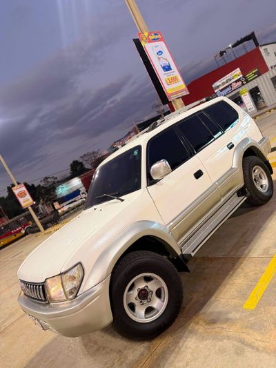 Toyota Land Cruiser Prado miniatura 14