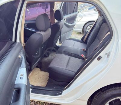 Toyota Allex miniatura 8