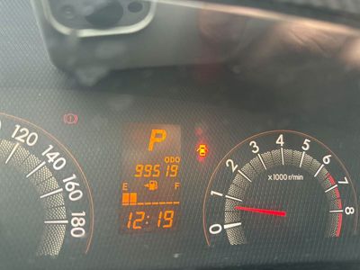 Toyota Ist miniatura 9
