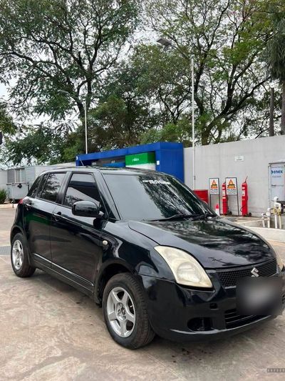 Suzuki Swift miniatura 2