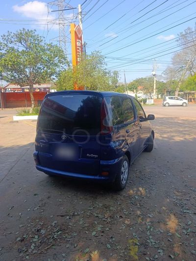 Toyota FunCargo miniatura 4