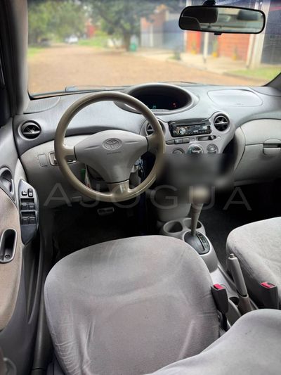 Toyota Platz miniatura 7