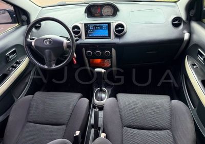 Toyota Ist miniatura 7