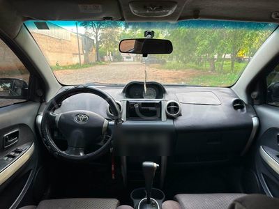 Toyota Ist miniatura 8
