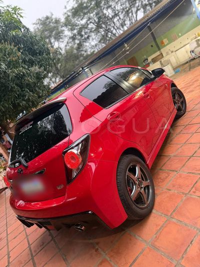 Toyota Vitz miniatura 17