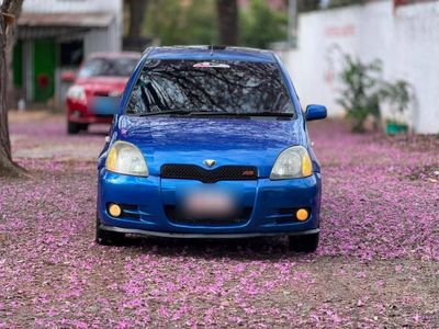 Toyota Vitz 2001